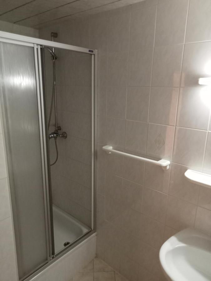 Uebernachtungszimmer 1 Schlettau Екстериор снимка